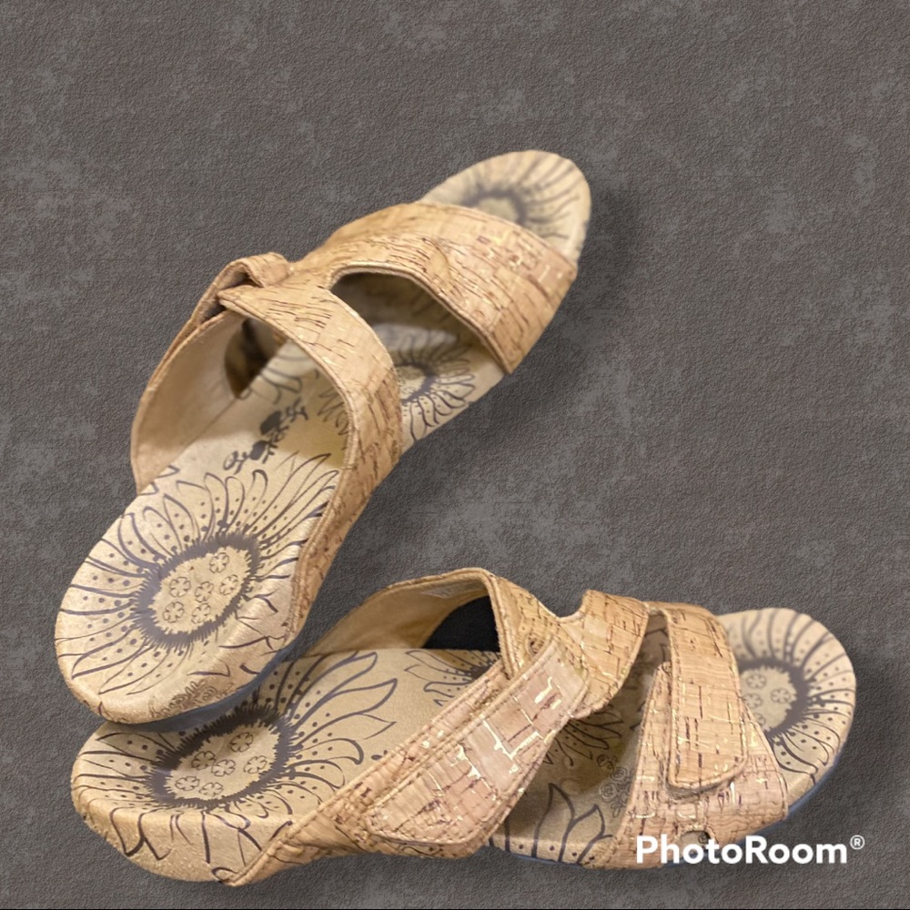 VIONIC Women’s orthotic slide Size 8